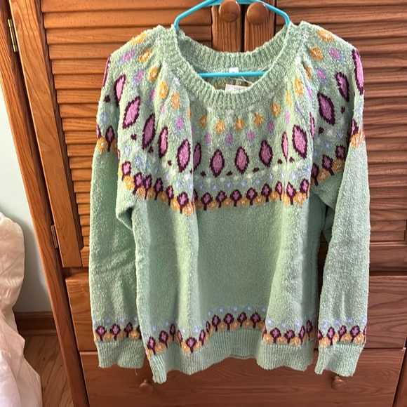 Sweaters - NWT 🌸 Green Sweater size XL